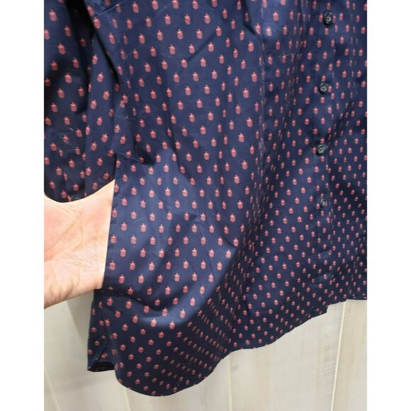 Duluth Trading Wrinklefighter L/S Tunic, 1X, Pockets, Navy & Red Pineapple Print - Picture 6 of 8